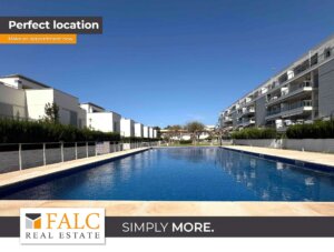 Attraktives Reihenhaus mit Pool – Leben in Strandnähe